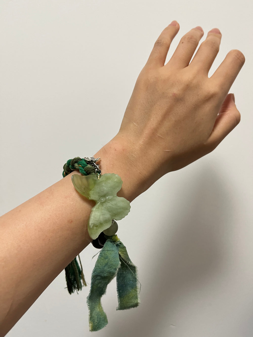 Wasteland Woven Butterfly Xiuyu Jade Bracelet