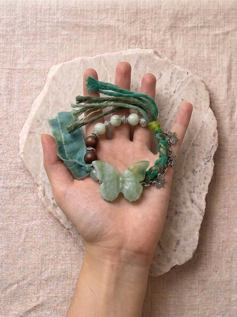 Wasteland Woven Butterfly Xiuyu Jade Bracelet