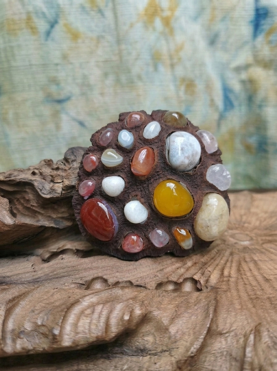 Agate Lotus Pod Stone Flower Décor