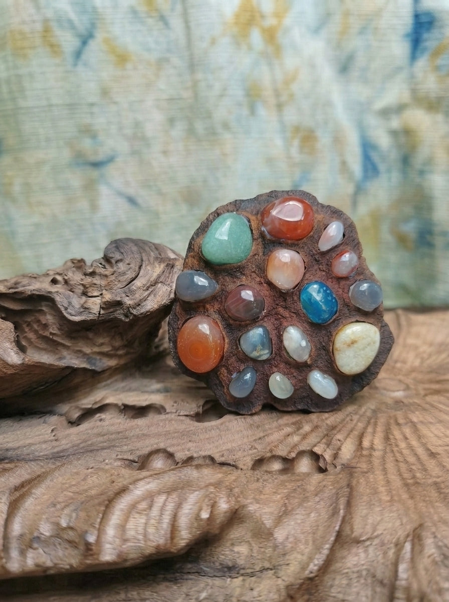 Agate Lotus Pod Stone Flower Décor