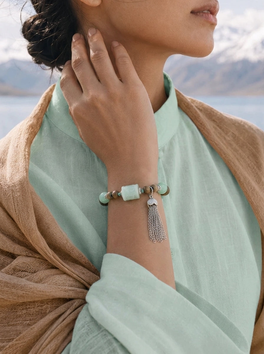 Misty Rain Green Sandalwood Bracelet