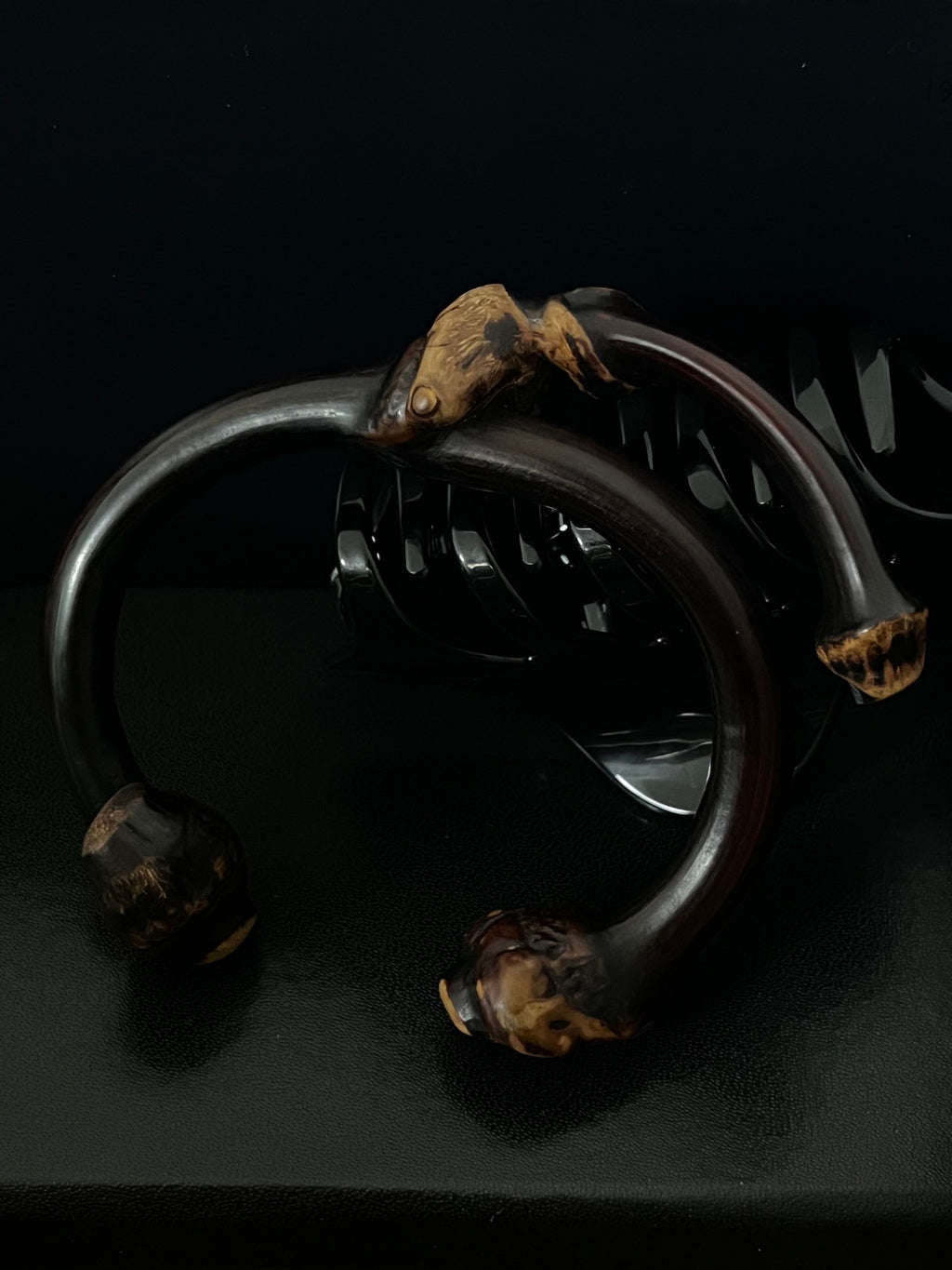 AuraSwallow - Diamond Vine Root Bangle