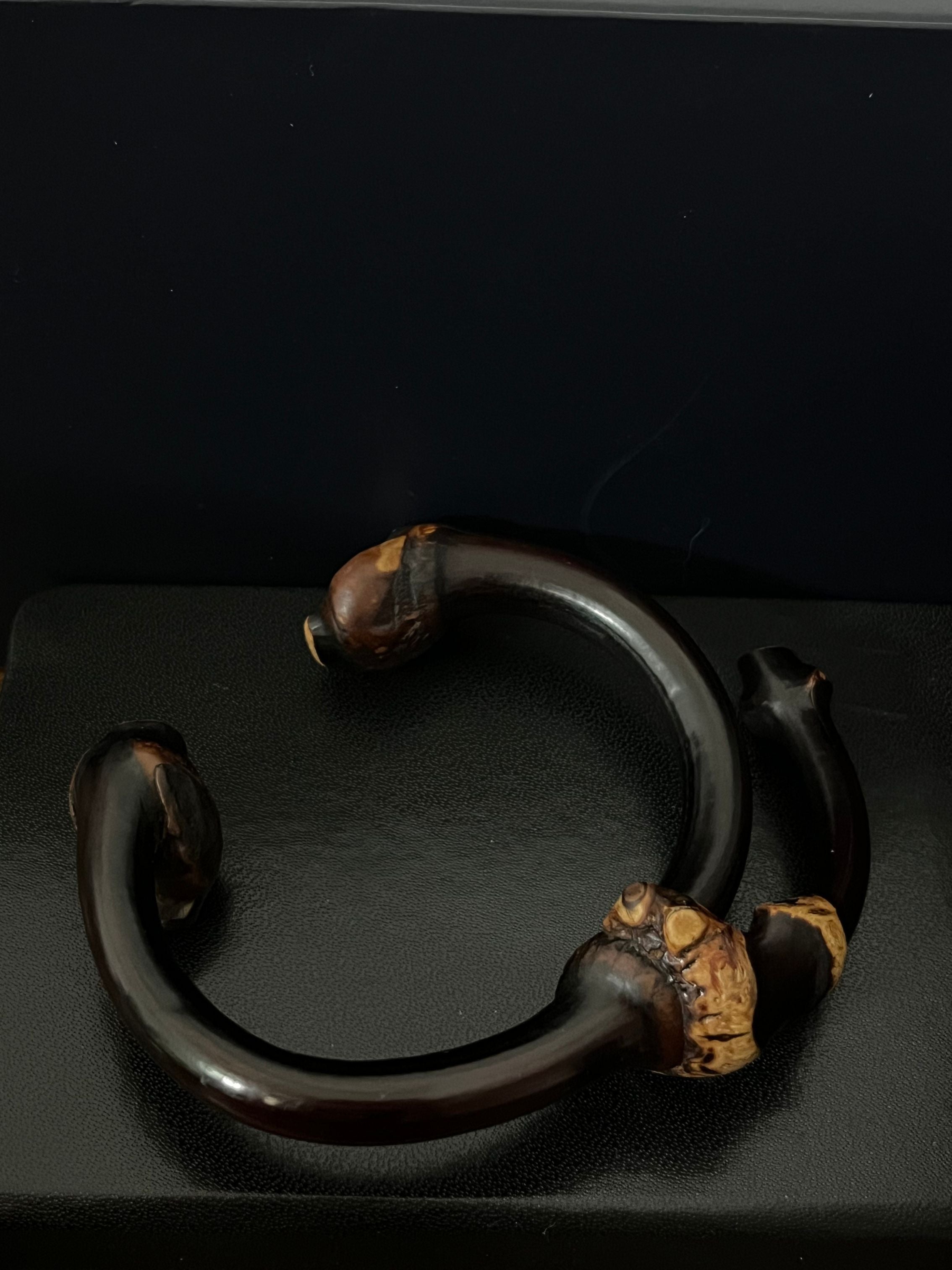 AuraSwallow - Diamond Vine Root Bangle