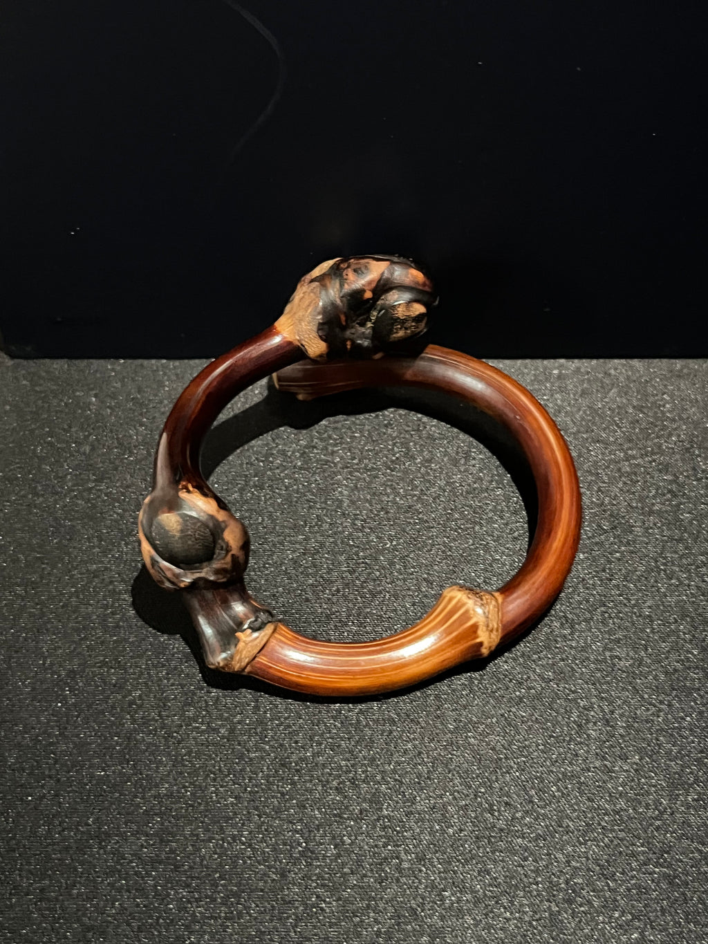 AuraSwallow - Big Head Diamond Vine Root Bangle
