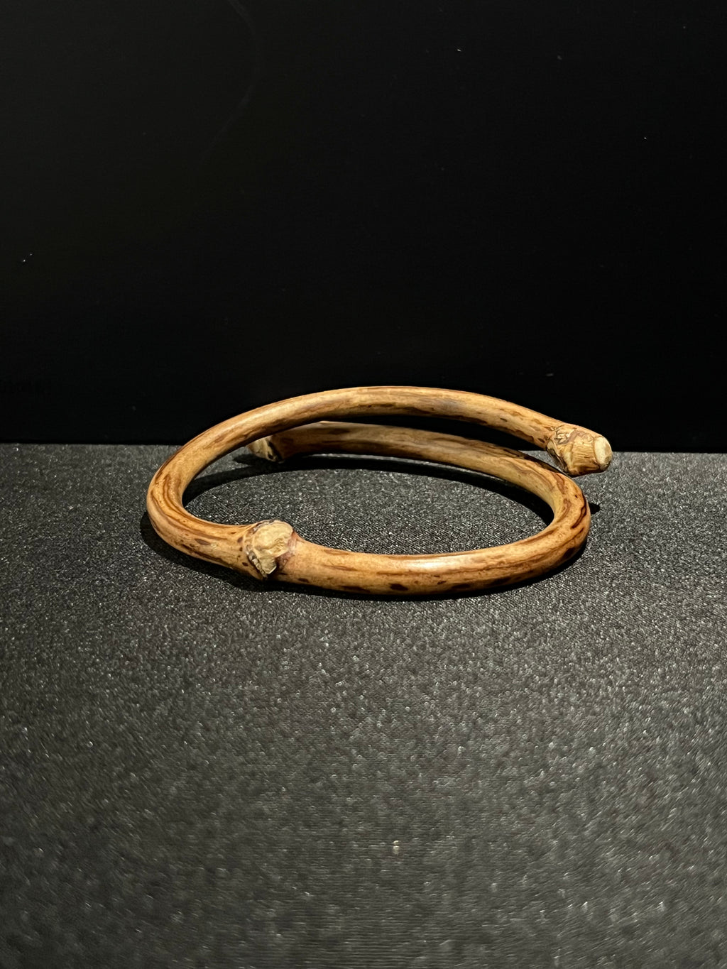 AuraSwallow - Leopard Pattern Diamond Vine Bangle
