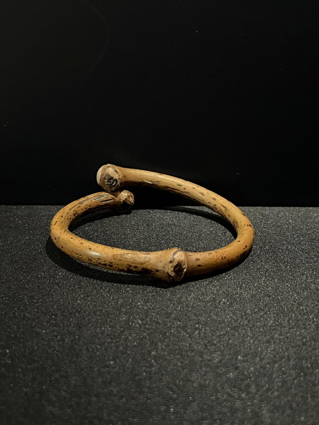AuraSwallow - Speckled Leopard Diamond Vine Bangle