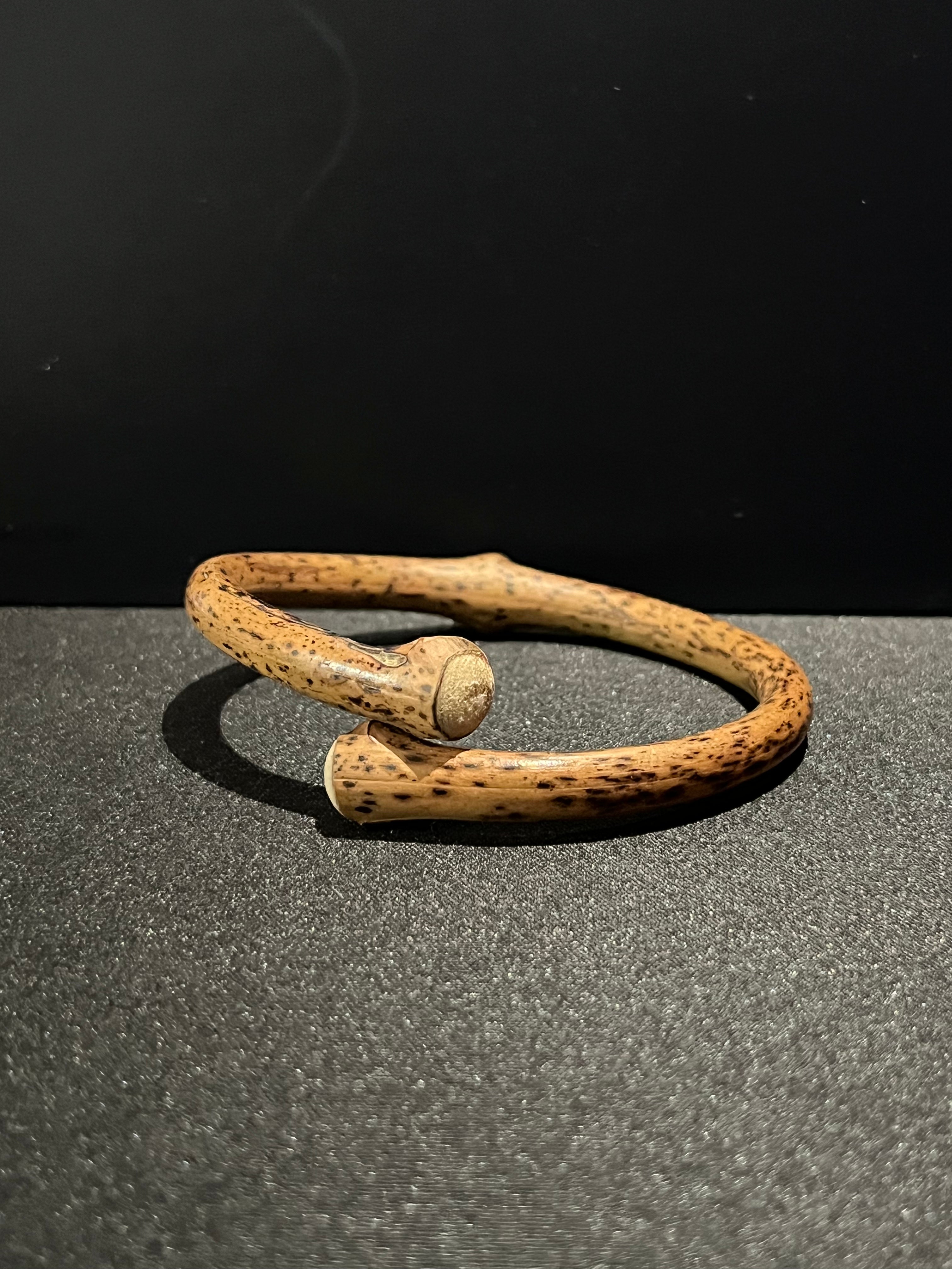 AuraSwallow - Speckled Leopard Diamond Vine Bangle
