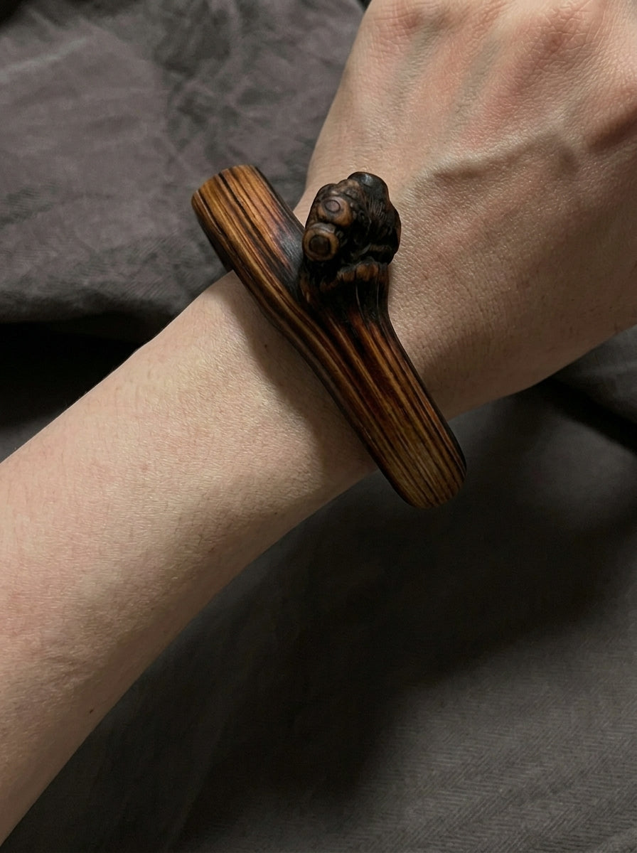 Aurora Brushed Vajra Vine Bracelet