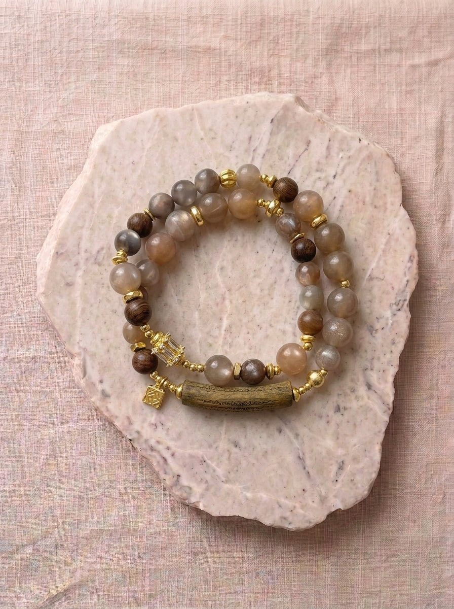 Six Persimmons Golden Sandalwood Bracelet