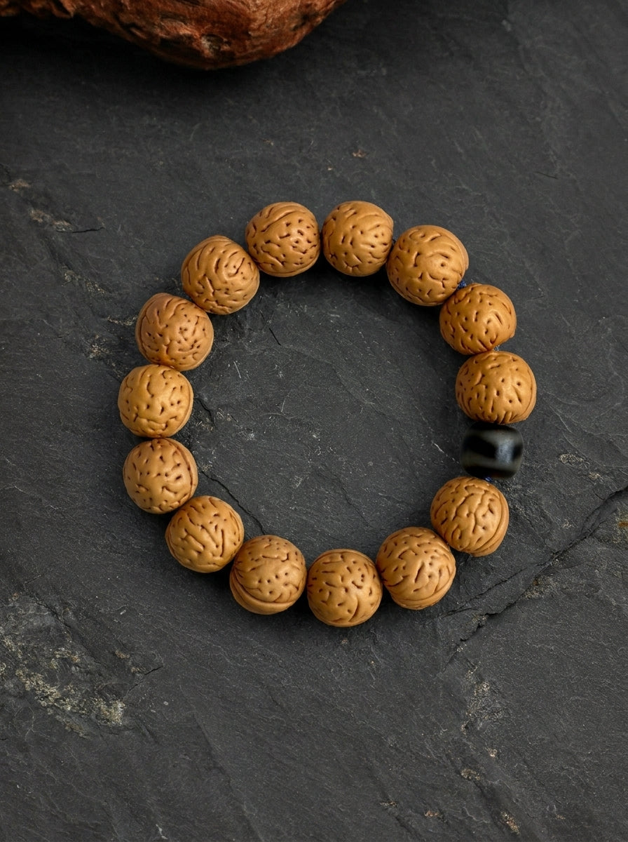 Cream Skin Peach Kernel Walnut Bracelet